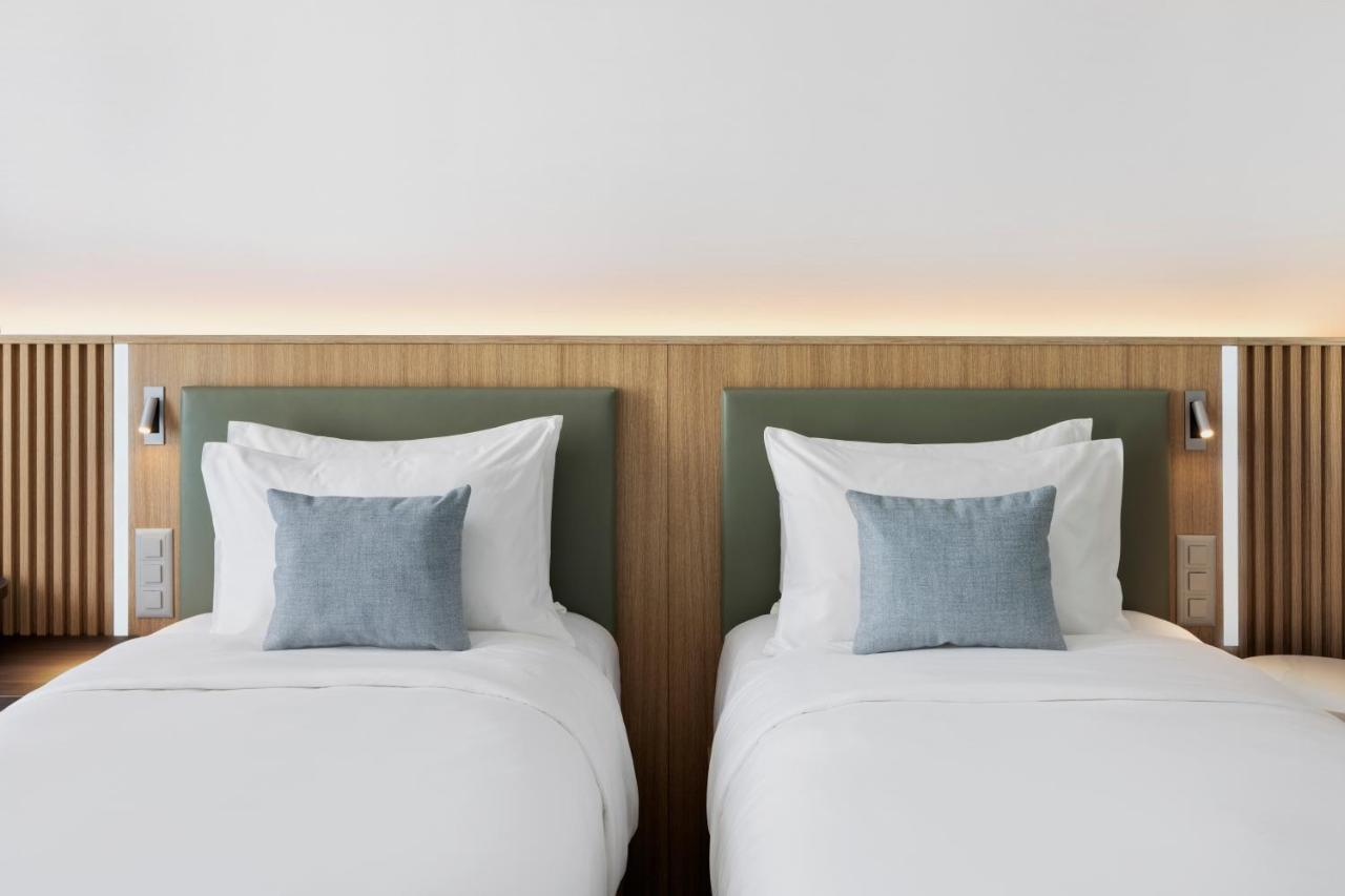 Courtyard By Marriott Biel Bienne Hotell Exteriör bild