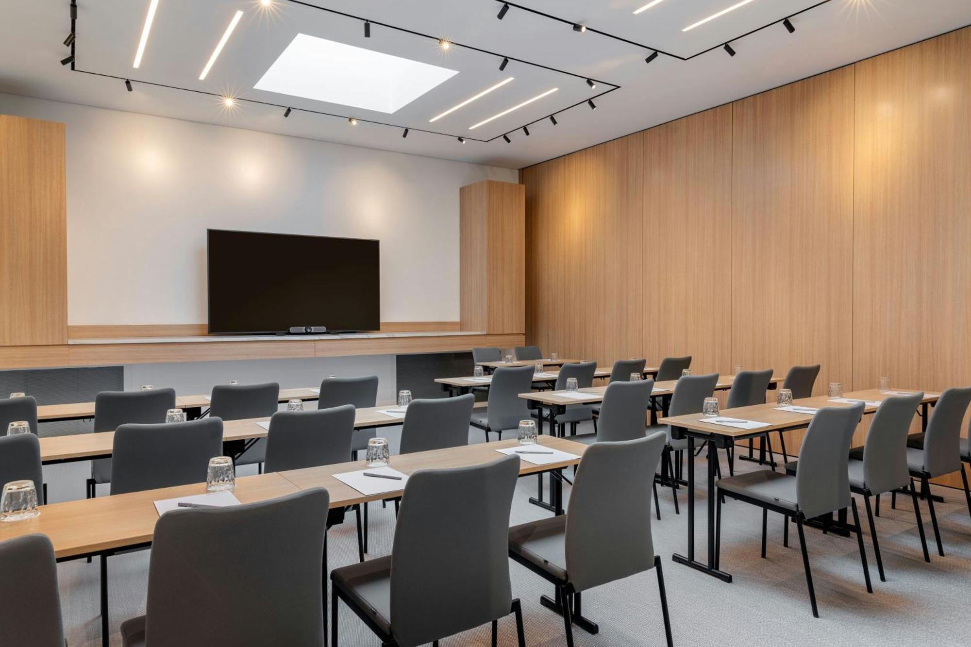 Courtyard By Marriott Biel Bienne Hotell Exteriör bild