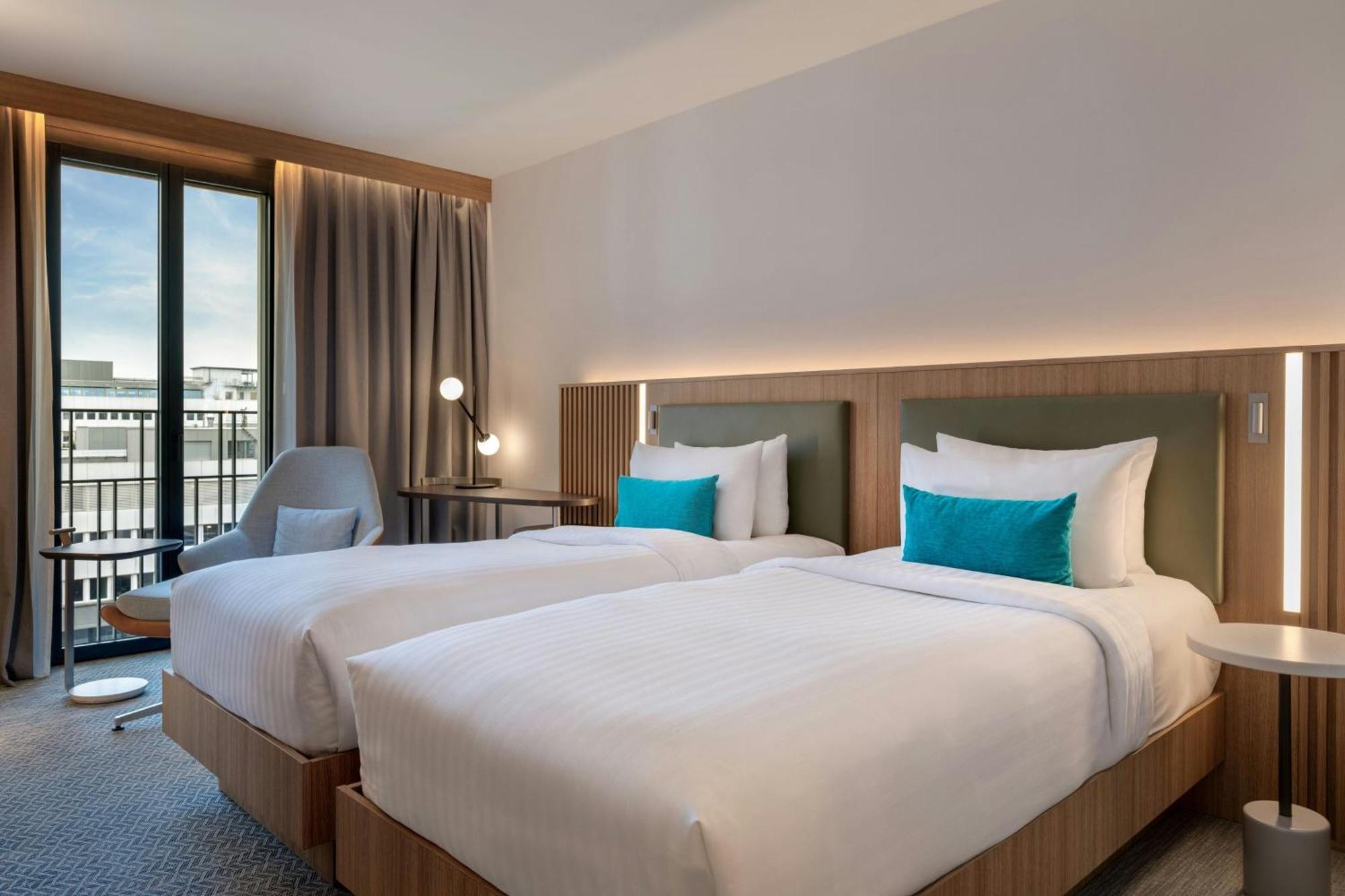 Courtyard By Marriott Biel Bienne Hotell Exteriör bild